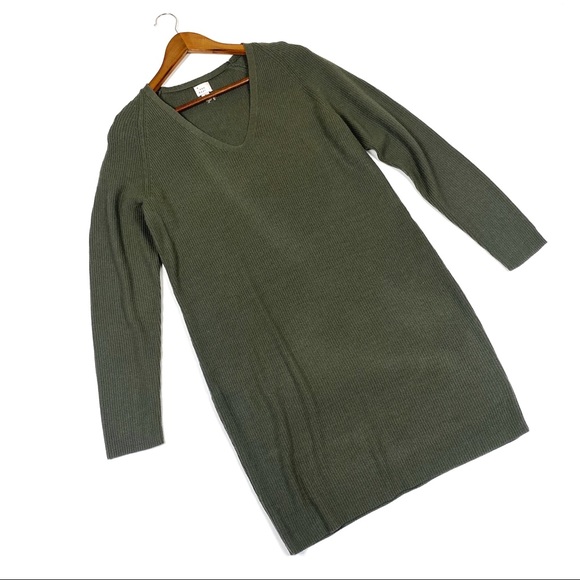 a new day Dresses & Skirts - ☕️5/$25 Target A New Day Green Stretch Dress